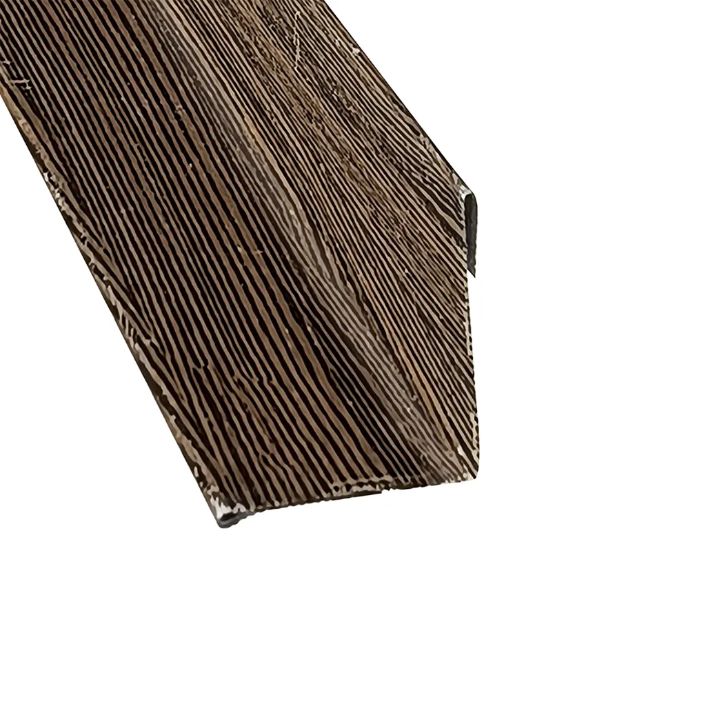 PERFIL ESQUINERO INTERIOR - SIDING METÁLICO - Patagónico A008